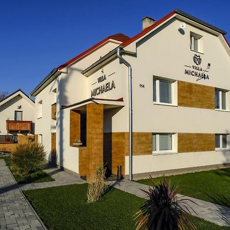 Villa Michaela Bešeňová Extérieur photo